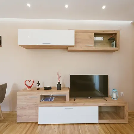 Luxury Explorer * Podgorica