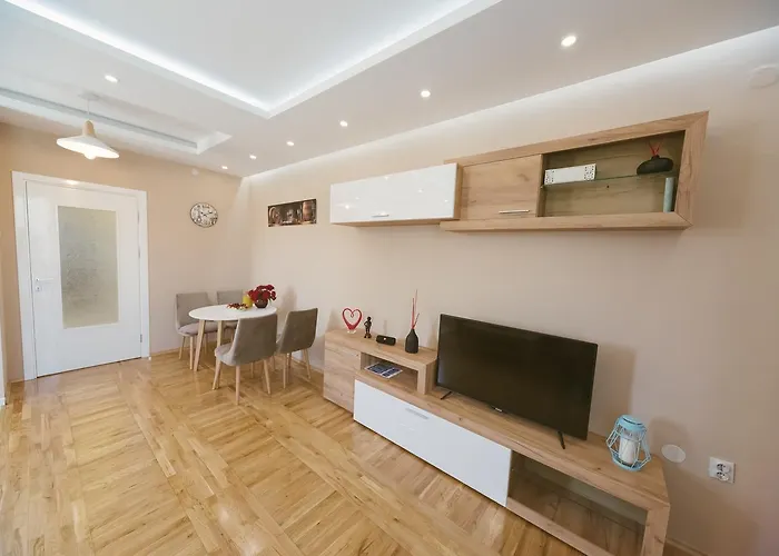 Daire Luxury Explorer