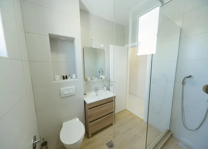 Daire Luxury Explorer